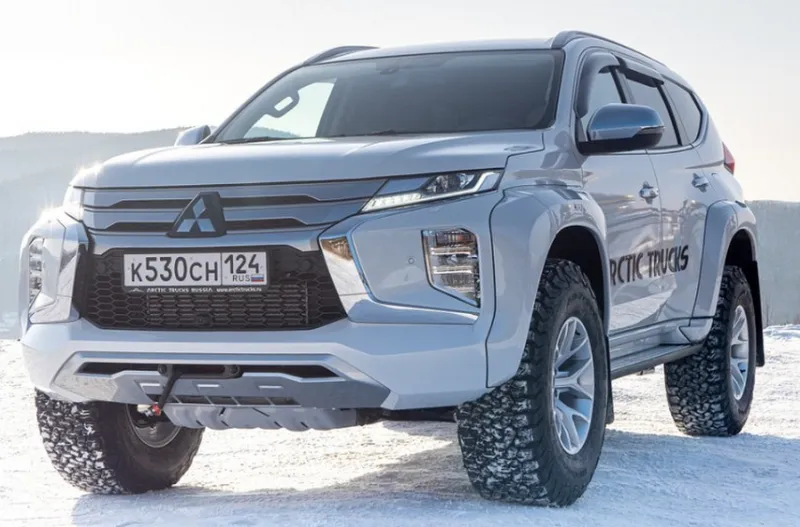 2025 Mitsubishi Pajero Redesign and Rumors