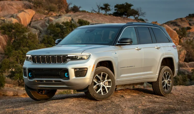 2025 Jeep Grand Cherokee Trackhawk: Release Date, Specs